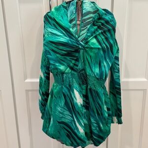 Green bebe Romper Size 6